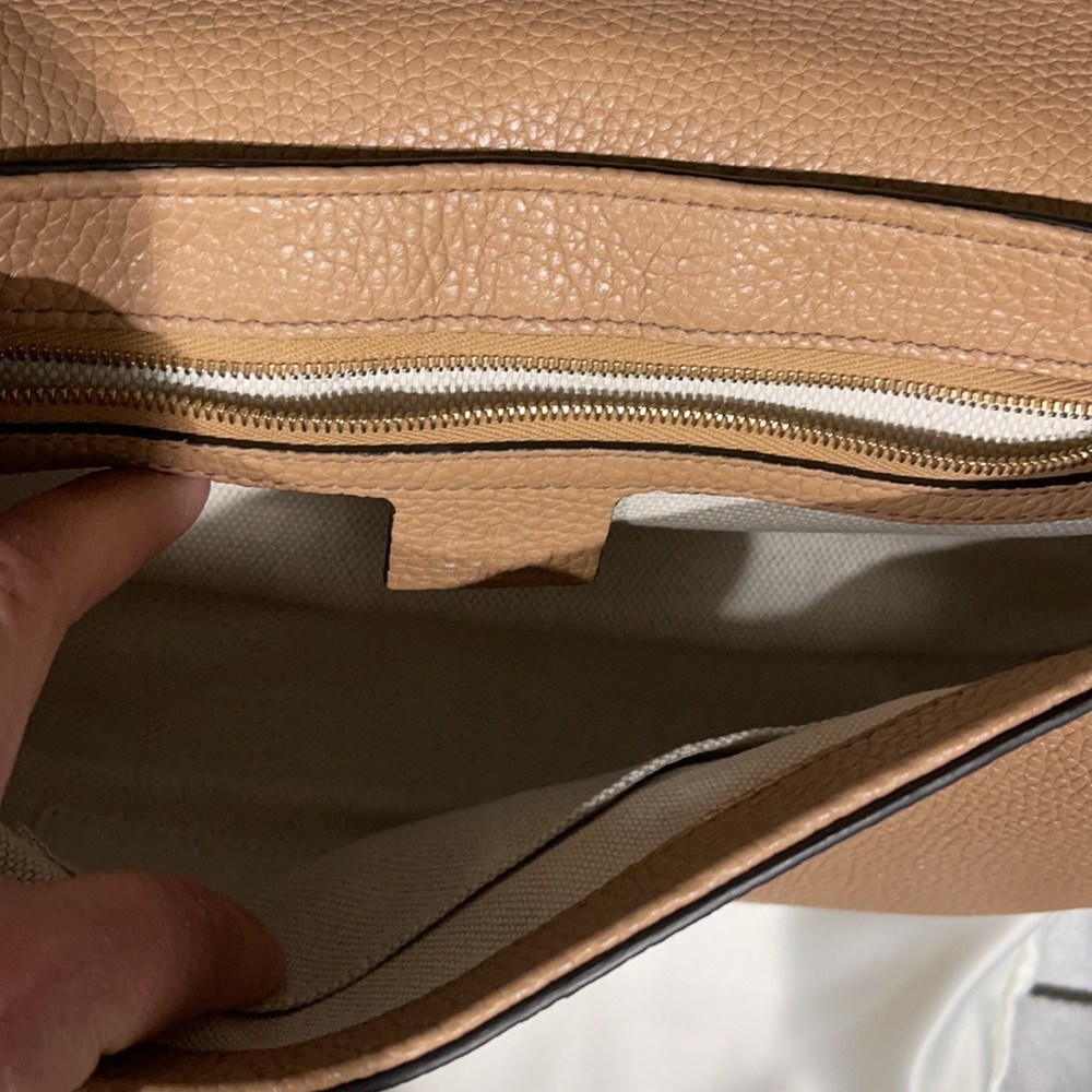 Gucci Soho New Tan Leather CrossBody Shoulder Bag - Picture 9 of 9